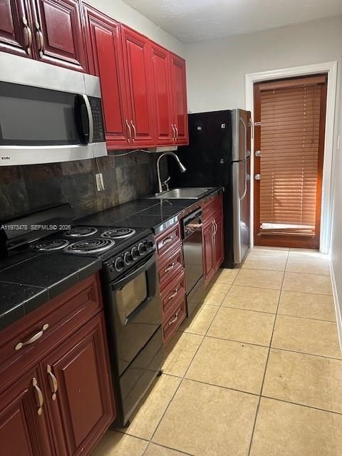 Foto del edificio - 8300 Byron Ave