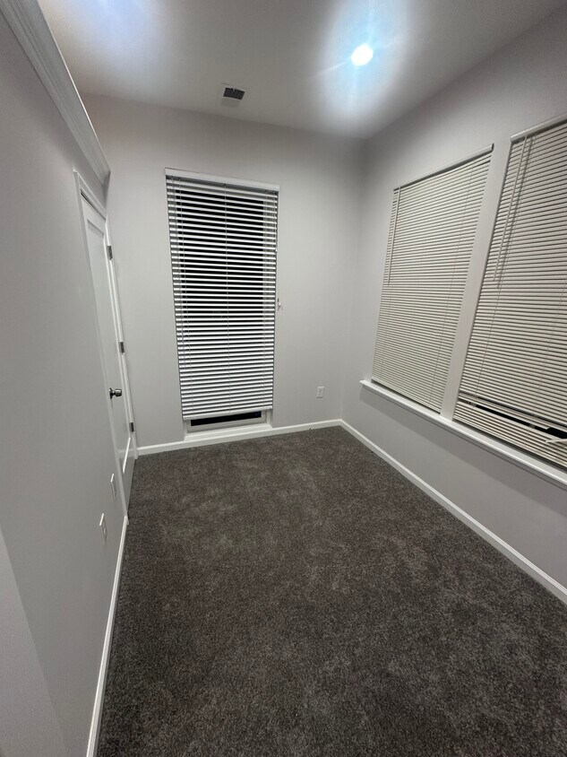 Foto del edificio - 2730 22nd St NE