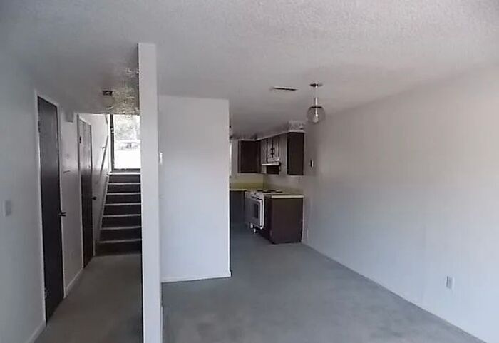 Foto del edificio - 2 Bedroom Townhome Near CMU