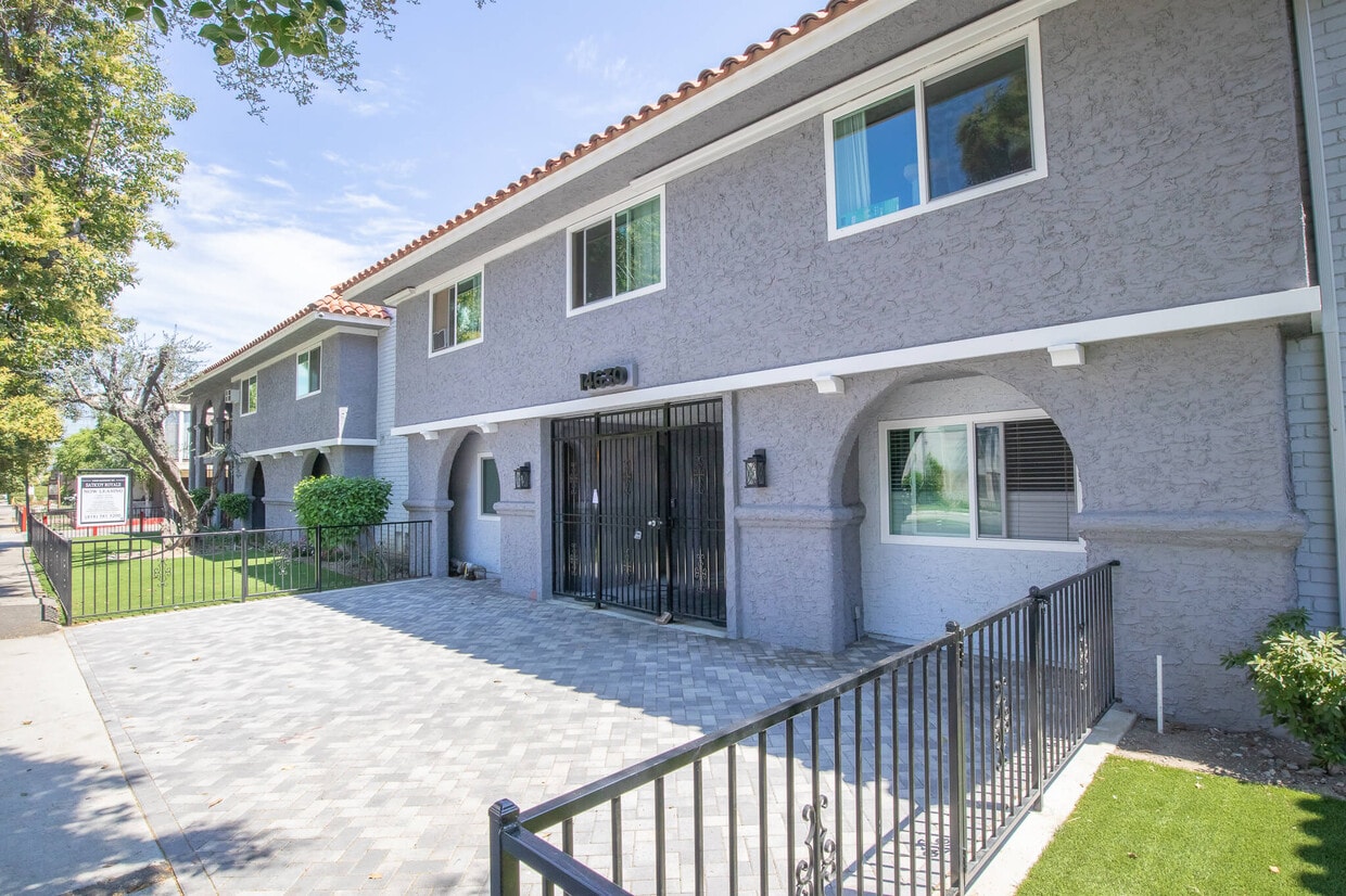 Primary Photo - Saticoy Apartments