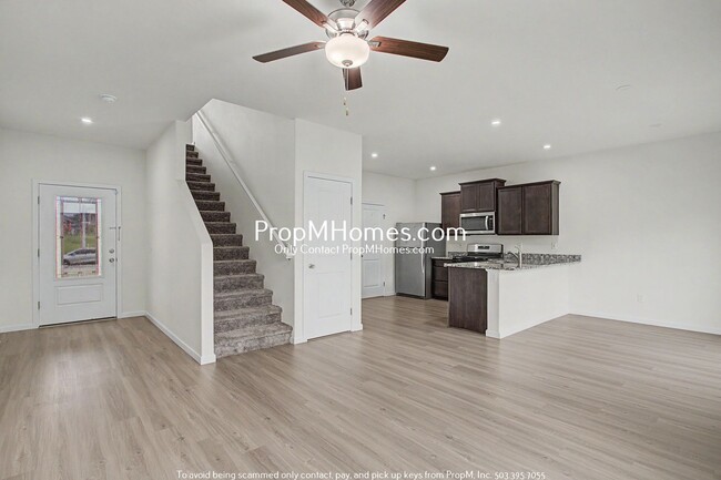 Photo - Modern Three Bedroom in Gresham's Newest Community! House
