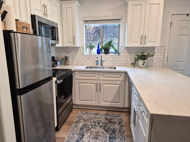 Foto del edificio - 45 Chaparral Dr