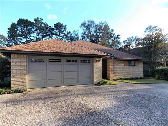 Building Photo - 5691 Calder Ave