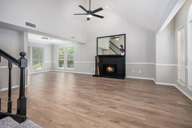 Foto del edificio - Cozy Home in Popular Bay Glen!