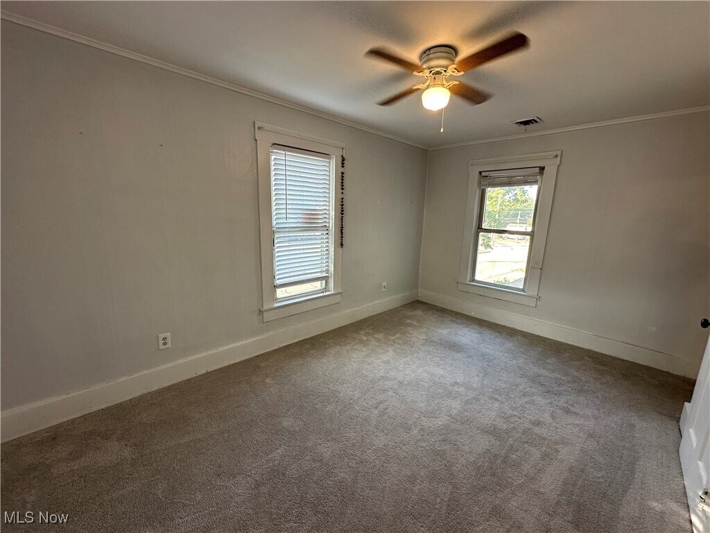 18 E Salem St Columbiana, OH 44408 – photo 3