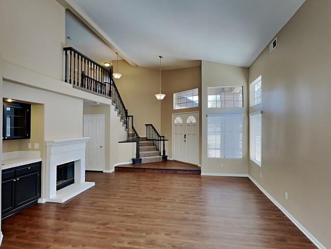 Building Photo - 40175 Buckwood Way
