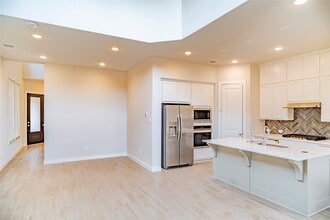 Building Photo - 6526 Bramble Cv Ln
