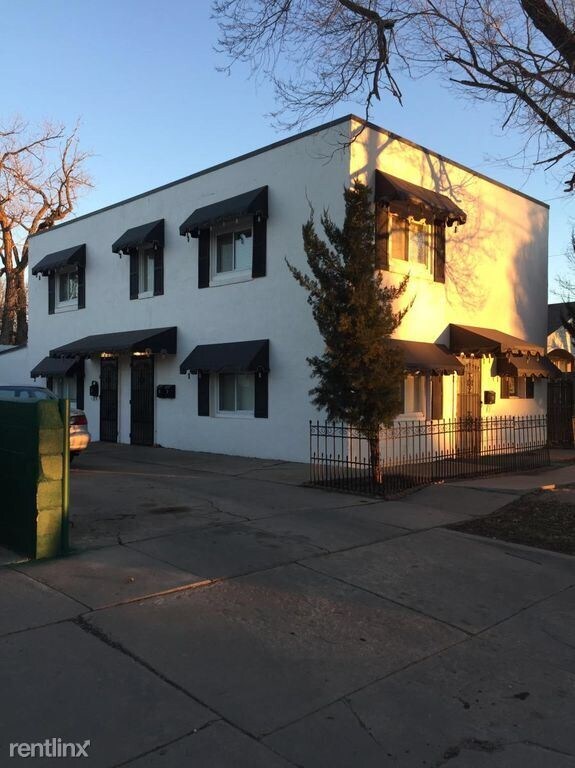 Primary Photo - 110 S Sheridan St