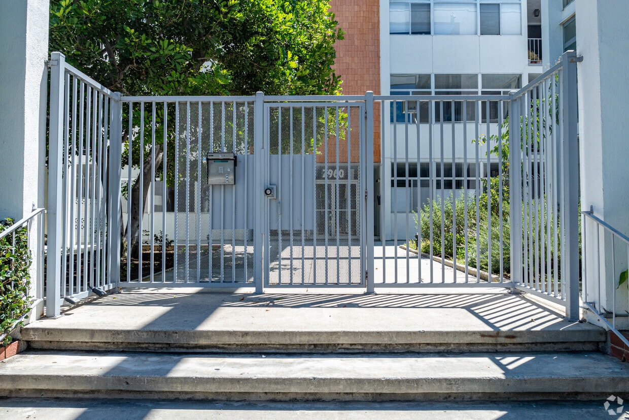 Entrance - 7960 Selma Ave