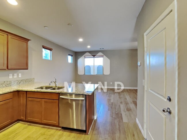 Building Photo - 5014 Fiery Sky Ridge St Spring
