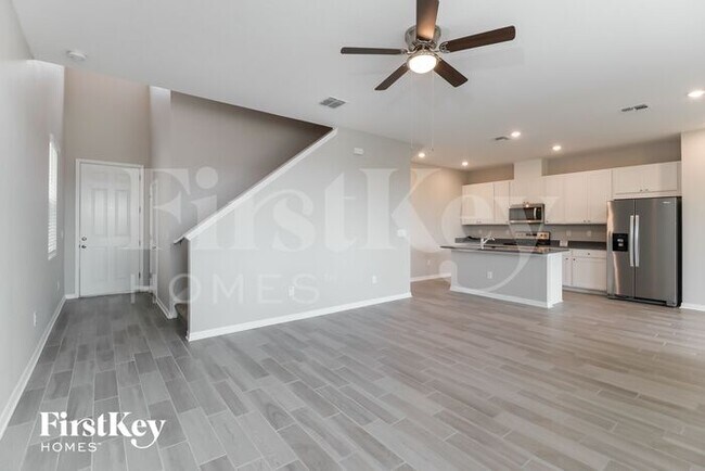Building Photo - 34088 White Fountain Ct