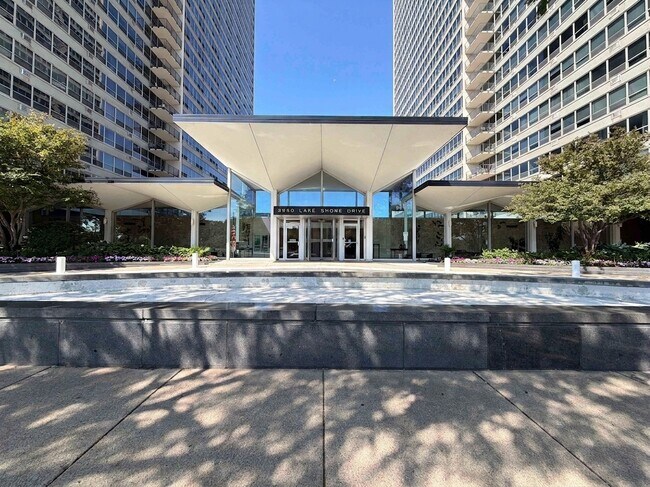 Foto del edificio - 3550 N Lake Shore Dr