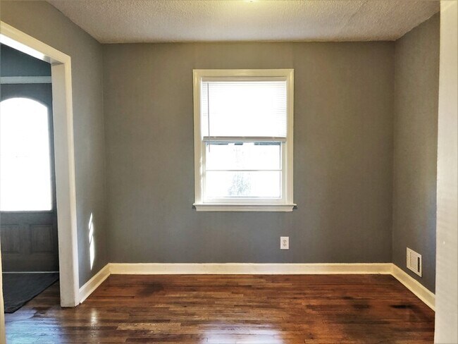 Foto del edificio - 1473 Haviland Cir