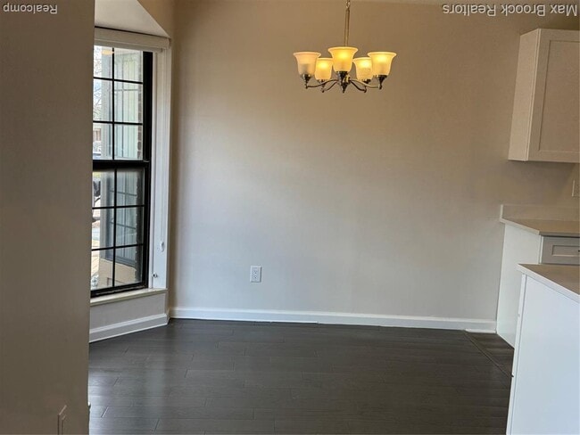 Building Photo - 31186 Country Way