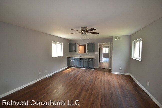 Building Photo - 4789 Clevesdale Dr