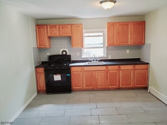 Foto del edificio - 54 Brookdale Ave
