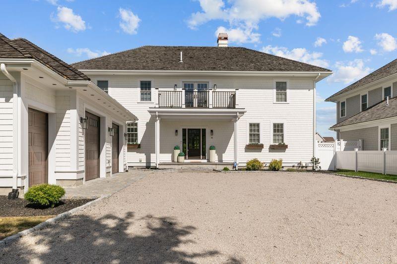 Foto principal - 45 Carnegie Abbey Ln