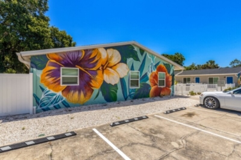 Foto principal - 5642 River Rd