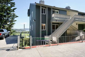 Building Photo - 134 Lower Anchorage Rd