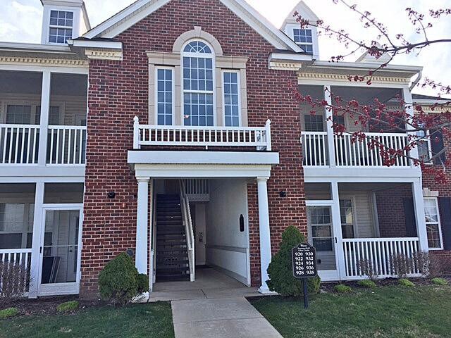 Primary Photo - 926 W Summerfield Gln Cir