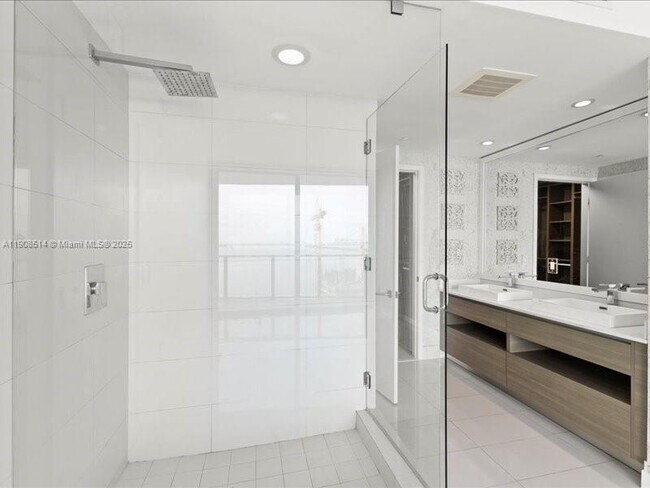 Foto del edificio - 460 NE 28th St