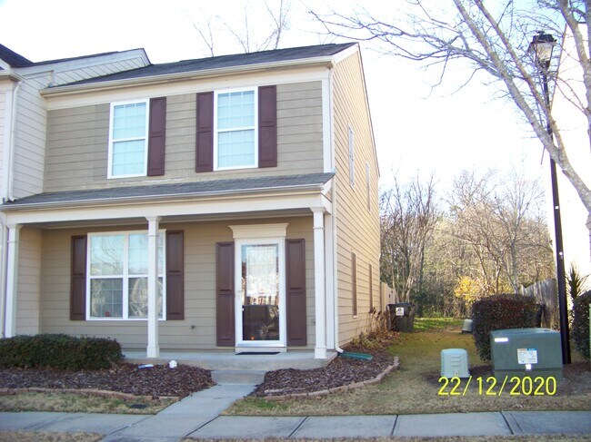 Building Photo - 2729 Deerwood Ln
