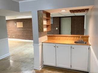 Building Photo - 1638 Delia Dr