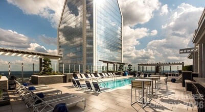 Building Photo - 525 S Church St