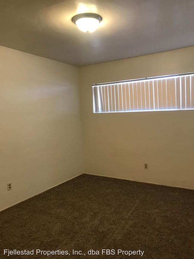 Building Photo - 2 br, 1 bath House - 4430 1/2 48th Street