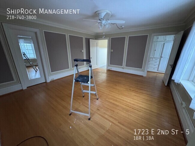 Foto del edificio - 1723 E 2nd St