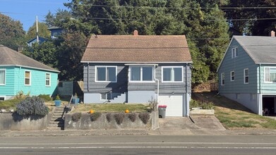 Building Photo - 627 W Marine Dr
