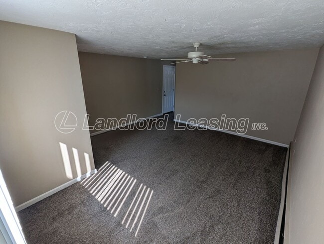 Building Photo - Beautifully Maintained Brick Duplex