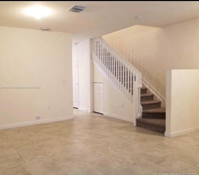 Building Photo - 10588 W 33rd Ln