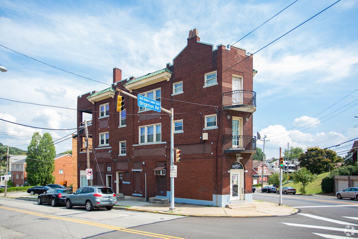 Building Photo - 3596 Brighton Rd