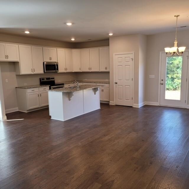 Building Photo - 3131 White Ash St