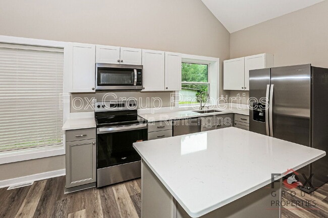 Building Photo - 235 Linwood Rd