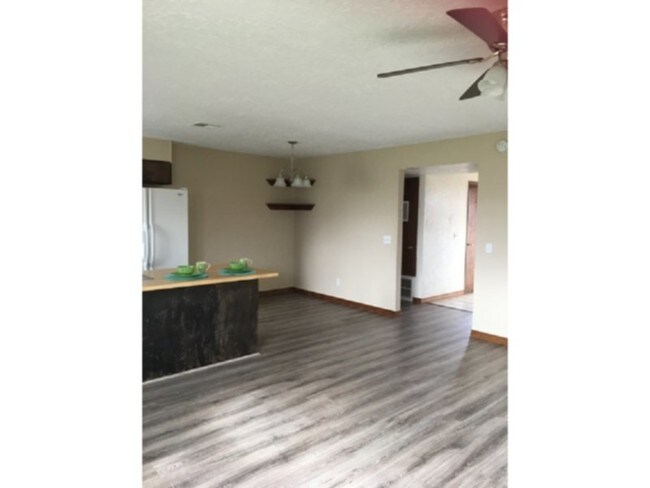 Building Photo - 802 Geronimo St