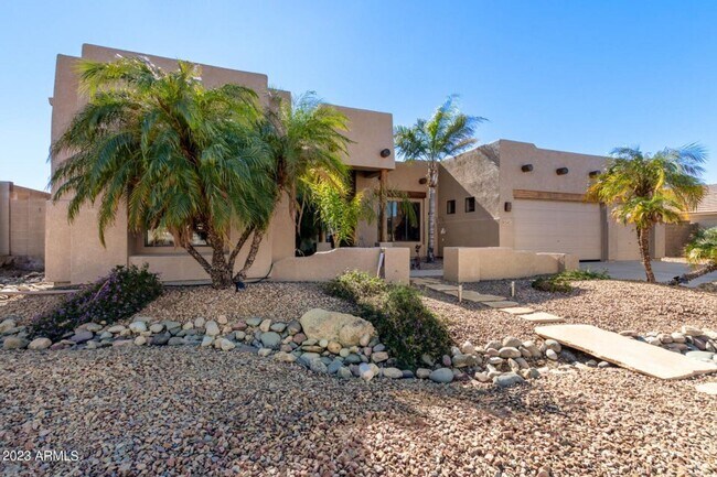 Building Photo - 4 br, 2.5 bath House - 9545 E Gary St