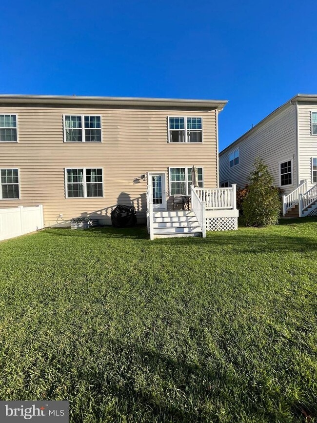 Building Photo - 106 Sirius Dr