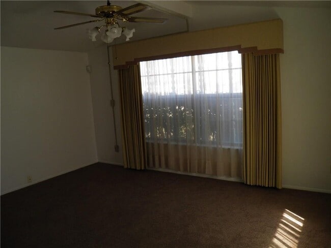 Building Photo - 316 Pageant Ct