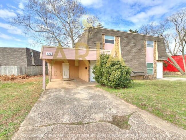 Building Photo - AVAILABLE NOW! East Norman 2 bed/1.5 Bath ...