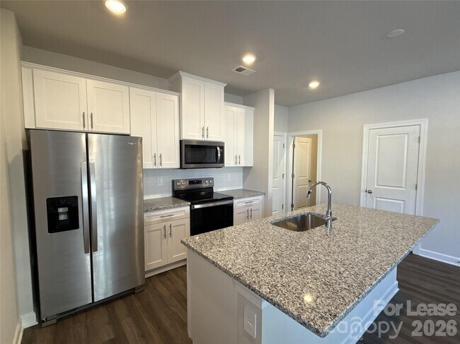 Foto del edificio - 125 Utility Ln