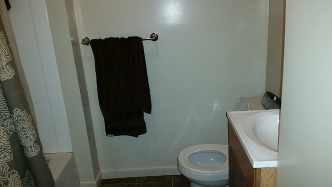 Building Photo - 6 Gaugh St