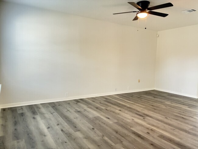 Foto del edificio - 10331 Marble Crest Dr