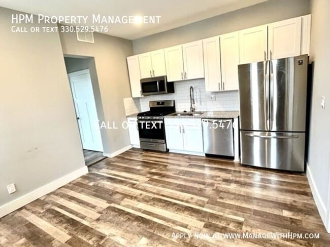 Foto del edificio - 2179 W 11th St