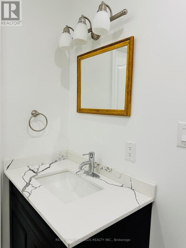 Photo du bâtiment - 1405 Woodbine Ave
