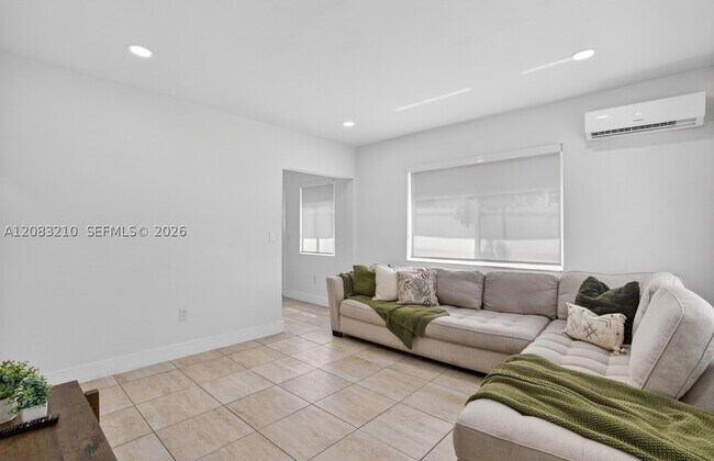 Foto del edificio - 2422 NW 11th St