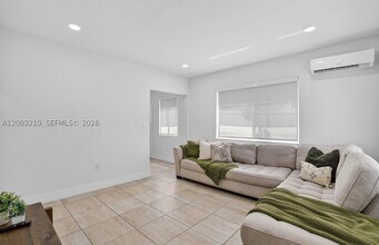Building Photo - 2422 NW 11th St