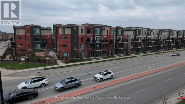 Building Photo - 100-100 Dufay Rd