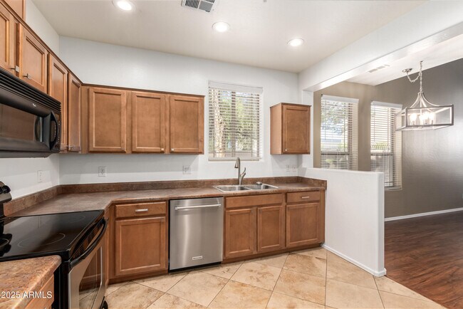 Foto del edificio - 1225 N 36th St